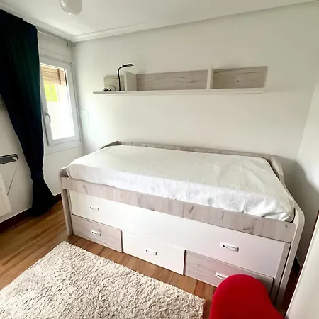Luistarrak Apartment- Free Parking Apartment *
