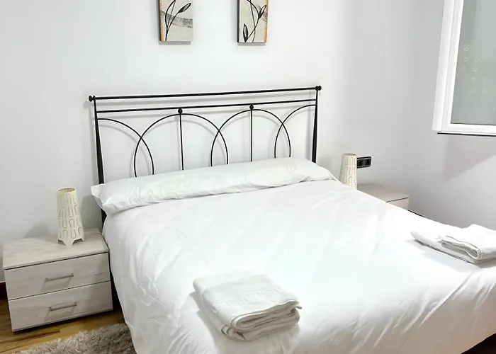 شقة Luistarrak Apartment- Free Parking *