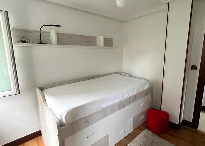 아파트 Luistarrak Apartment- Free Parking