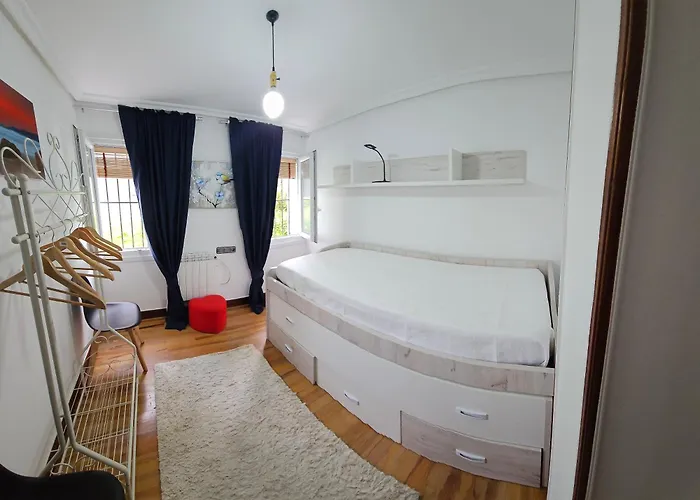 Appartement Luistarrak Apartment- Free Parking *