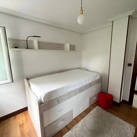 公寓 Luistarrak Apartment- Free Parking